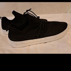 Steve Madden sneaker